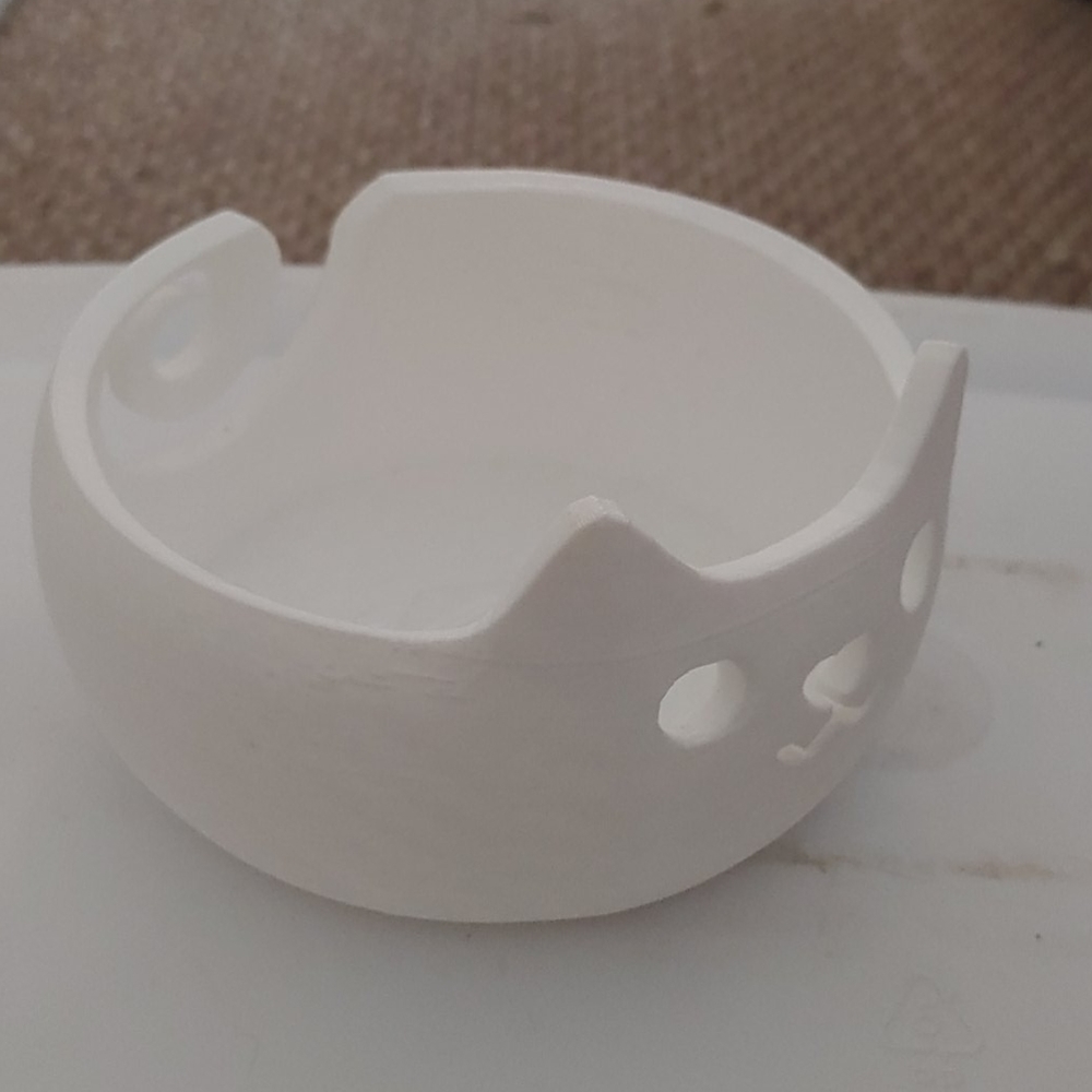 Cat yarn bowl